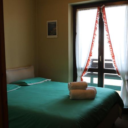 Albergo Casa Della Neve Stresa Exterior foto