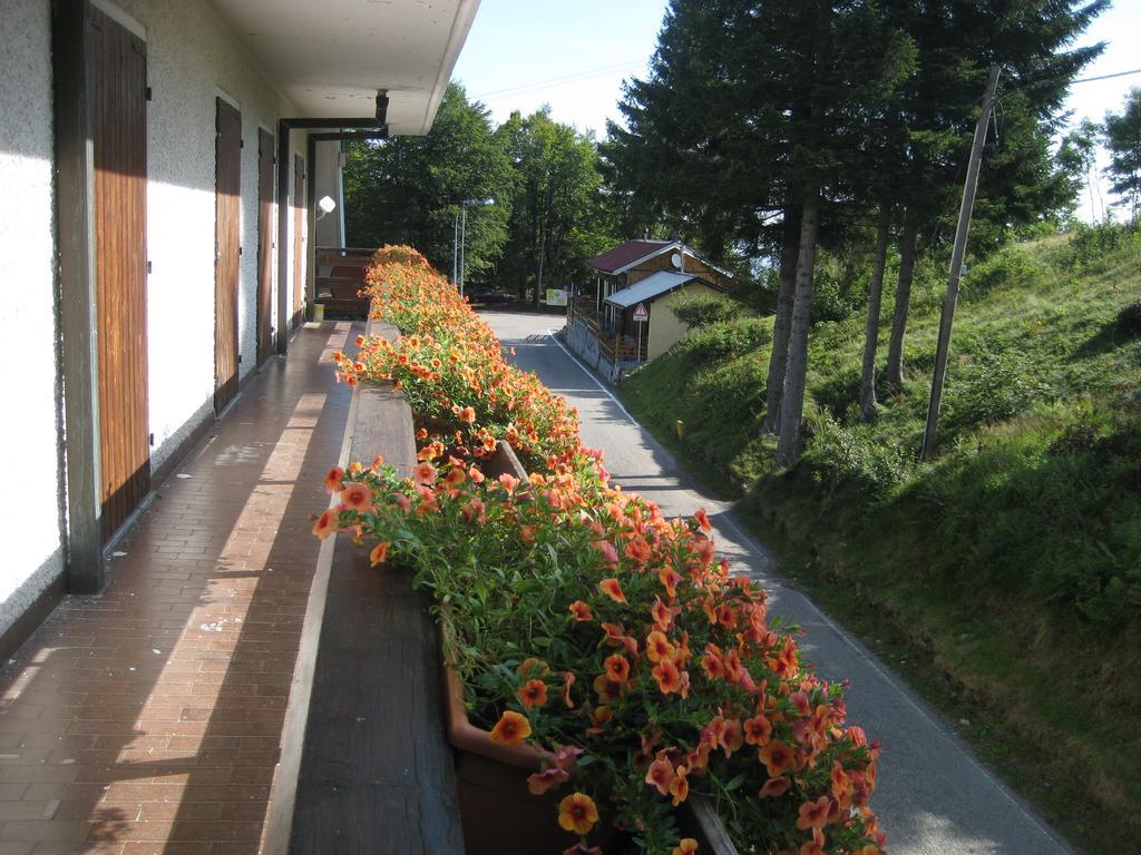 Albergo Casa Della Neve Stresa Exterior foto